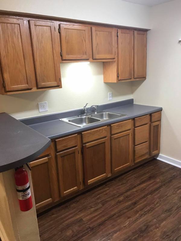 Gallery Eagle Inn Apartments