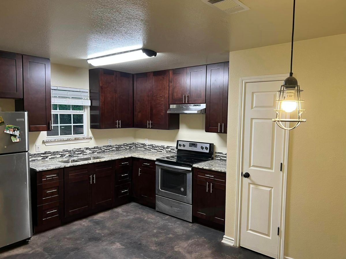 Gallery Eagle Inn Apartments